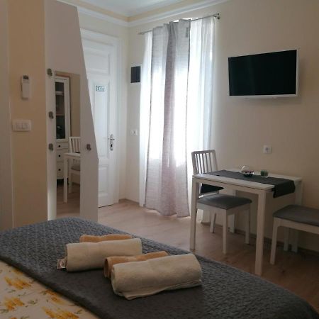 Apartman Lusetic Opatija Exterior photo