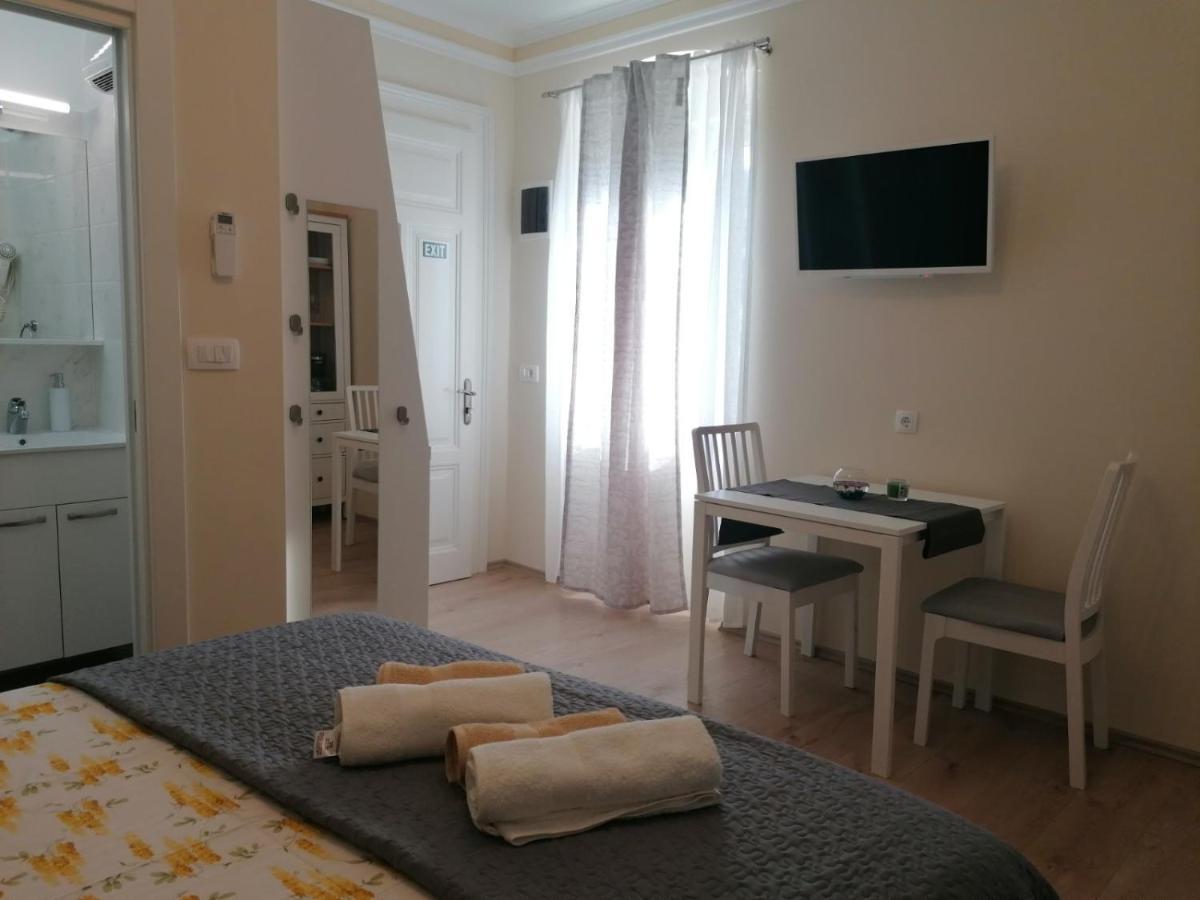 Apartman Lusetic Opatija Exterior photo